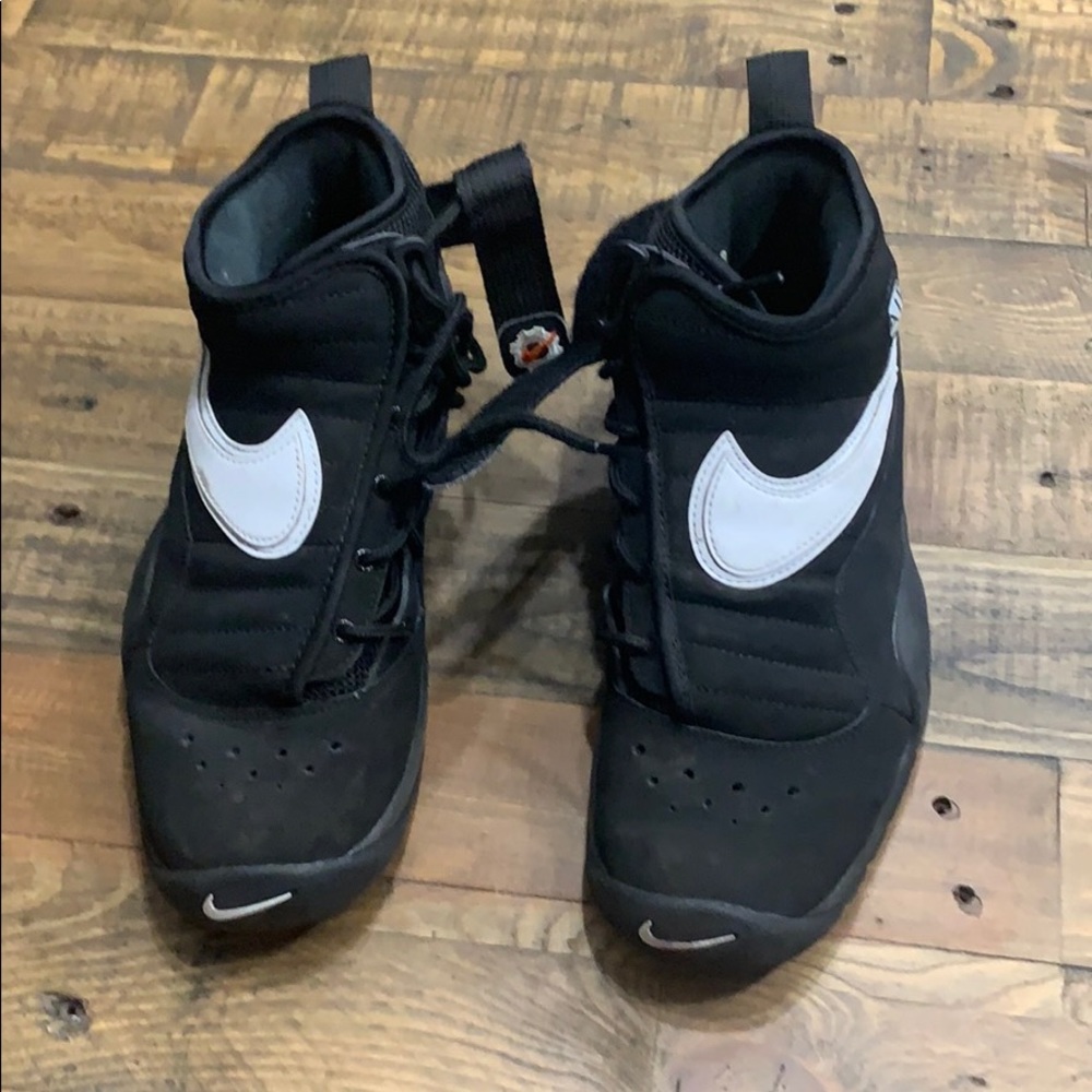 Boys Nike basketball sneakers